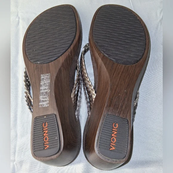 Vionic Women's Braided Thong Sandals in Metallic Silver - Picture 5 of 6